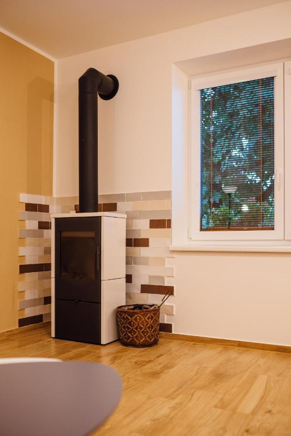Apartmán Pod borovicí Kovalovice Exterior foto